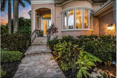 1102 Horizon View Drive, Sarasota, FL 34242 - Photo 3