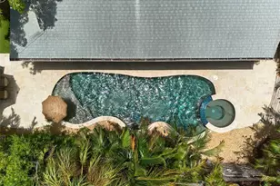 402 71st St, Holmes Beach, FL 34217 - Photo 61