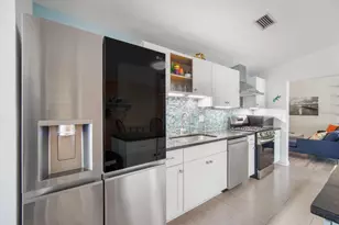 402 71st St, Holmes Beach, FL 34217 - Photo 17