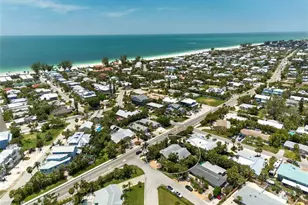 402 71st St, Holmes Beach, FL 34217 - Photo 67