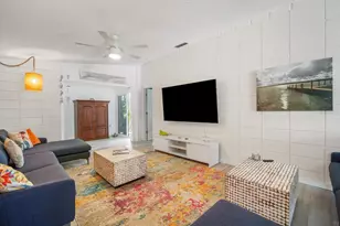 402 71st St, Holmes Beach, FL 34217 - Photo 11