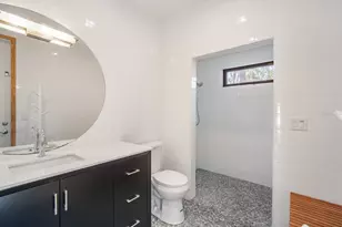 402 71st St, Holmes Beach, FL 34217 - Photo 29