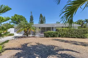 2323 Doud St, Sarasota, FL 34231 - Photo 3