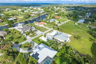 240 Spaniards Rd, Placida, FL 33946 - Photo 9