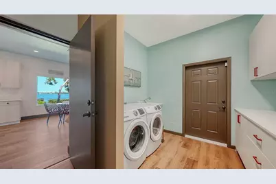 1440 Kimlira Lane, Sarasota, FL 34231 - Photo 33