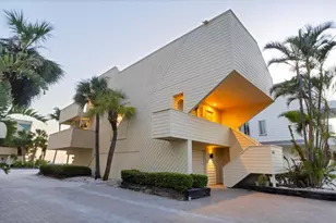 540 Beach Rd, Sarasota, FL 34242 - Photo 3