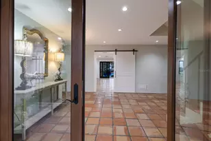 875 Siesta Key Cir, Sarasota, FL 34242 - Photo 3