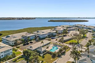 1323 Perico Point Cir, Bradenton, FL 34209 - Photo 47