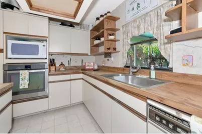2070 59th Street, Sarasota, FL 34243 - Photo 11