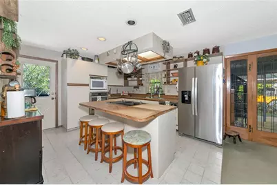 2070 59th Street, Sarasota, FL 34243 - Photo 13