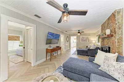 12204 45th Avenue Drive W, Cortez, FL 34215 - Photo 7