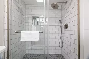 2224 Bahia Vista St, Sarasota, FL 34239 - Photo 11