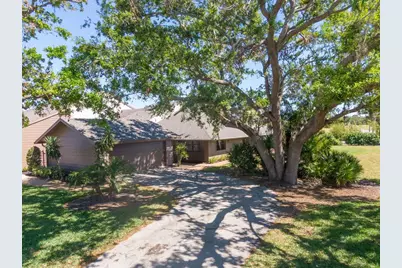 5604 Doral Drive, Sarasota, FL 34243 - Photo 3