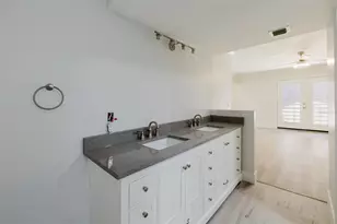 5604 Doral Dr, Sarasota, FL 34243 - Photo 49