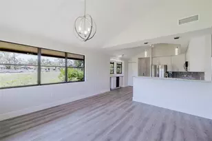 5604 Doral Dr, Sarasota, FL 34243 - Photo 21