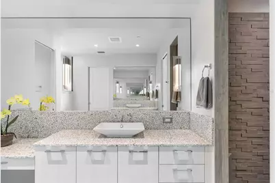 4765 Gulf Of Mexico Drive #B202, Longboat Key, FL 34228 - Photo 37