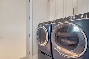 5930 Briarwood Ave, Sarasota, FL 34231 - Photo 49