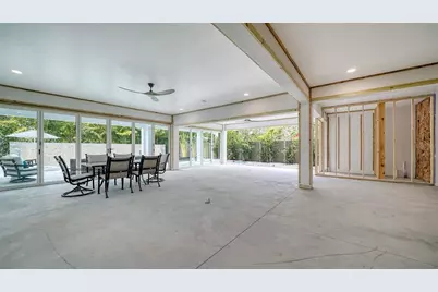 5930 Briarwood Avenue, Sarasota, FL 34231 - Photo 33