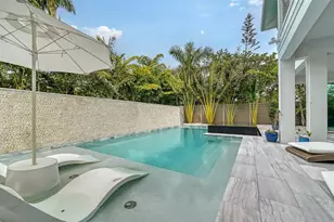 5930 Briarwood Ave, Sarasota, FL 34231 - Photo 15