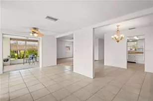 3328 Dartmouth Ln, Sarasota, FL 34239 - Photo 15