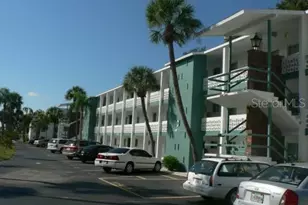 1838 Sunny Dr, Bradenton, FL 34207 - Photo 1