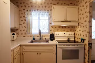 1838 Sunny Dr, Bradenton, FL 34207 - Photo 11