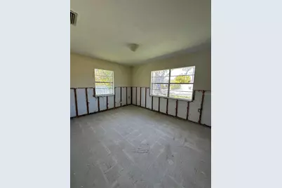 305 59th St, Holmes Beach, FL 34217 - Photo 7