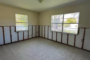 305 59th St, Holmes Beach, FL 34217 - Photo 7