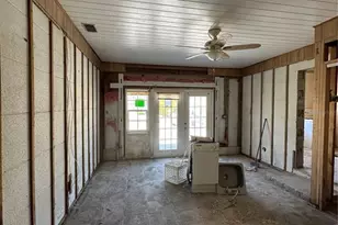 305 59th St, Holmes Beach, FL 34217 - Photo 13