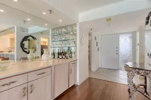 2675 Gulf of Mexico Dr, Longboat Key, FL 34228 - Photo 5
