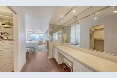 2675 Gulf Of Mexico Drive #403, Longboat Key, FL 34228 - Photo 43