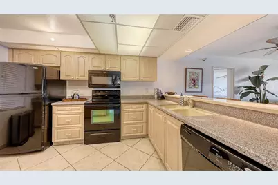 2675 Gulf Of Mexico Drive #403, Longboat Key, FL 34228 - Photo 21