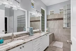 4358 Mirabella Cir, Bradenton, FL 34210 - Photo 17