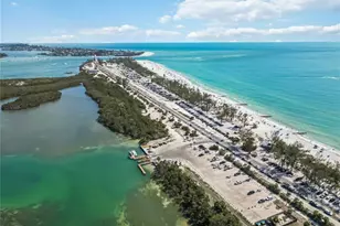 424 62nd St, Holmes Beach, FL 34217 - Photo 57