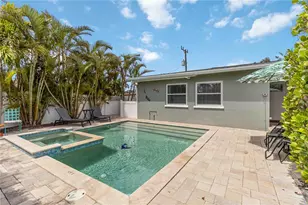 424 62nd St, Holmes Beach, FL 34217 - Photo 3