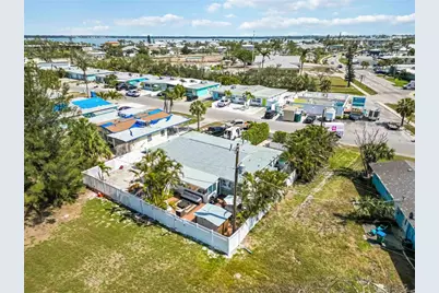 424 62nd Street, Holmes Beach, FL 34217 - Photo 55