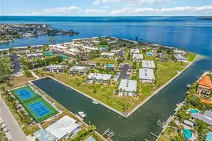 424 62nd St, Holmes Beach, FL 34217 - Photo 47