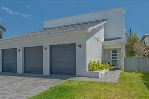 1755 7th St, Sarasota, FL 34236 - Photo 3