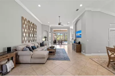 11716 Strandhill Court, Lakewood Ranch, FL 34202 - Photo 13