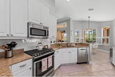 11716 Strandhill Court, Lakewood Ranch, FL 34202 - Photo 23