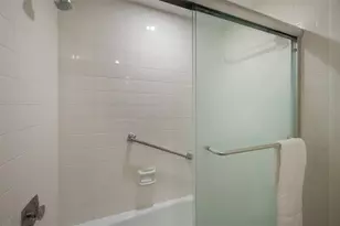 5125 Gulf of Mexico Dr, Longboat Key, FL 34228 - Photo 21