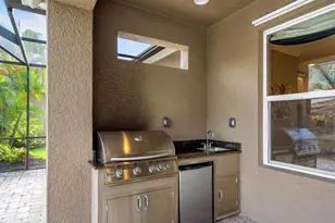 5742 Hydrangea Cir, Sarasota, FL 34238 - Photo 35