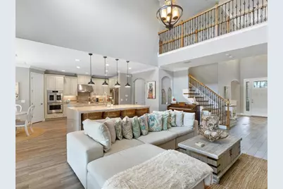 5742 Hydrangea Circle, Sarasota, FL 34238 - Photo 7