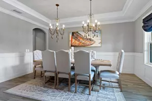 5742 Hydrangea Cir, Sarasota, FL 34238 - Photo 15