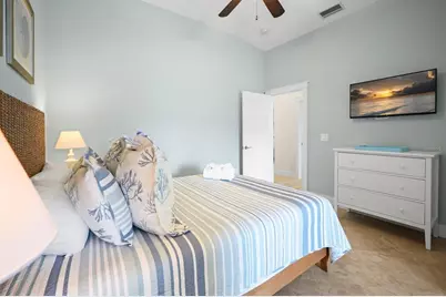 5608 Holmes Boulevard, Holmes Beach, FL 34217 - Photo 25