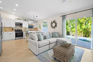 5608 Holmes Blvd, Holmes Beach, FL 34217 - Photo 7