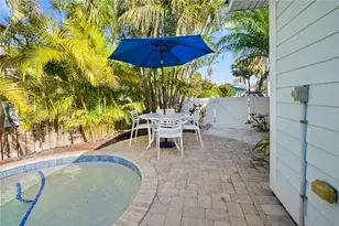 5608 Holmes Blvd, Holmes Beach, FL 34217 - Photo 35