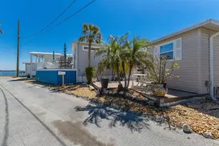 2601 Gulf Dr N, Bradenton Beach, FL 34217 - Photo 3