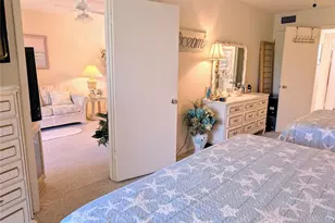 3660 Lake Bayshore Dr, Bradenton, FL 34205 - Photo 11