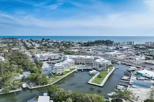 5325 Marina Dr, Holmes Beach, FL 34217 - Photo 35